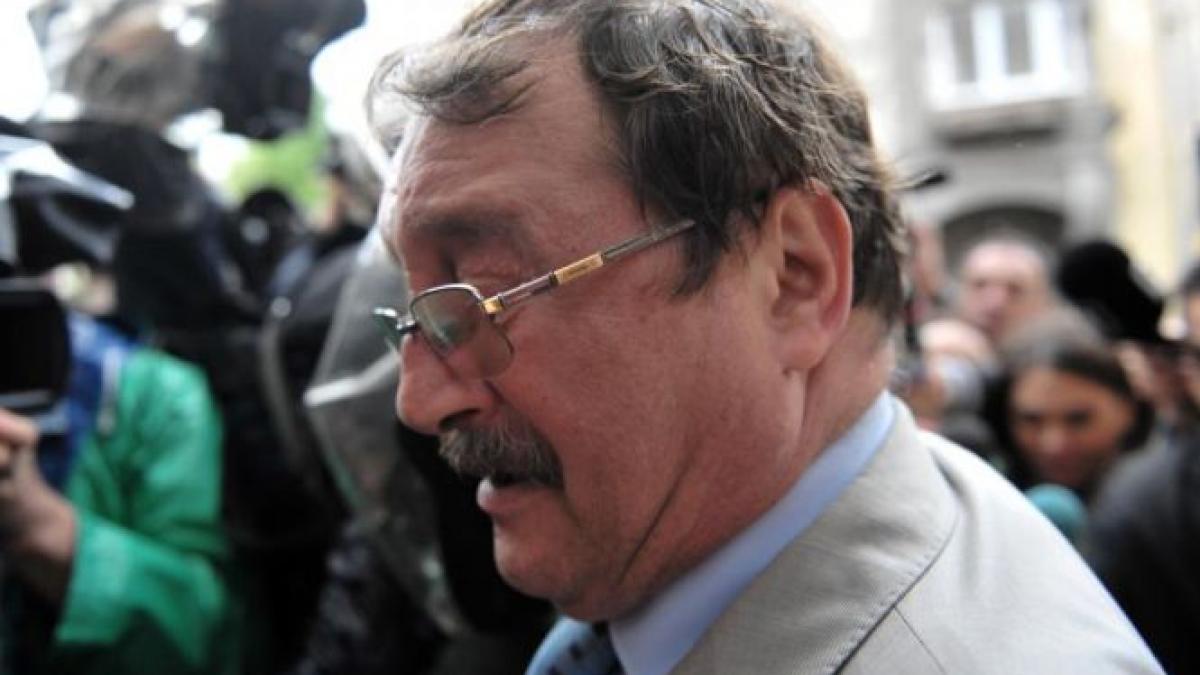 procurorii dna spun ca mircea basescu s a folosit de calitatea de presedinte a fratelui sau pentru