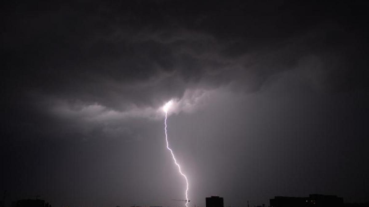 avertizare cod galben de vreme rea pentru capitala si 5 judete