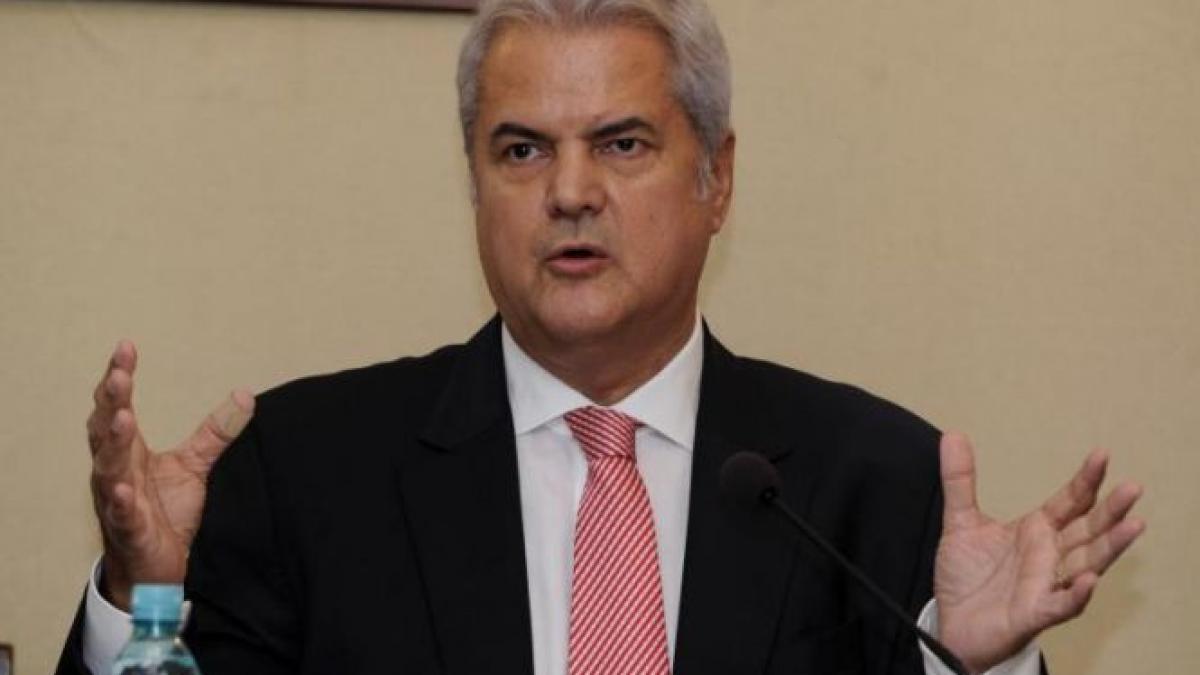 nastase antonescu un boem cu parul lung iohannis victima imaginii sale destinul lor va fi cel al