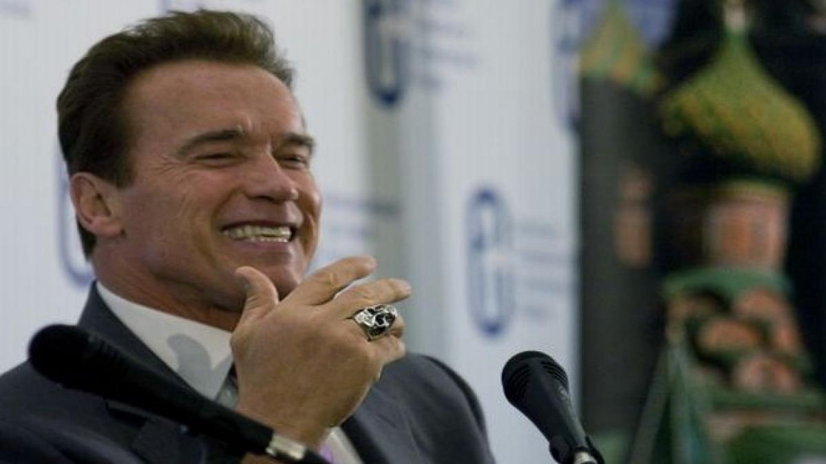 stranepoata lui hrusciov il propune pe arnold ambasador la moscova s ar intelege de minune cu putin