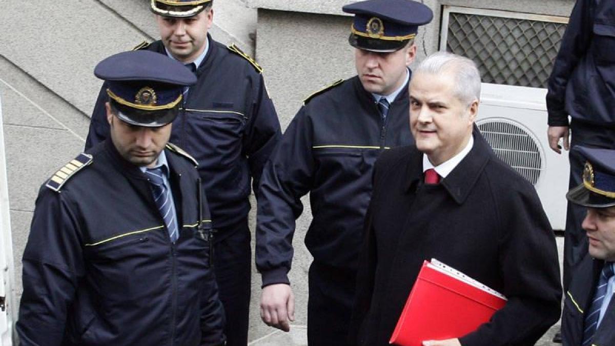 adrian nastase ar putea fi eliberat peste 60 de zile doamna judecator s a situat la jumatatea