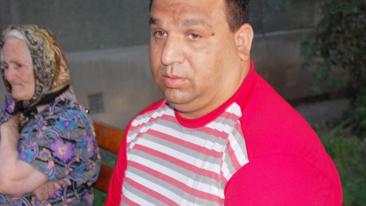 deziluzia optica si detinut si cu banii luati