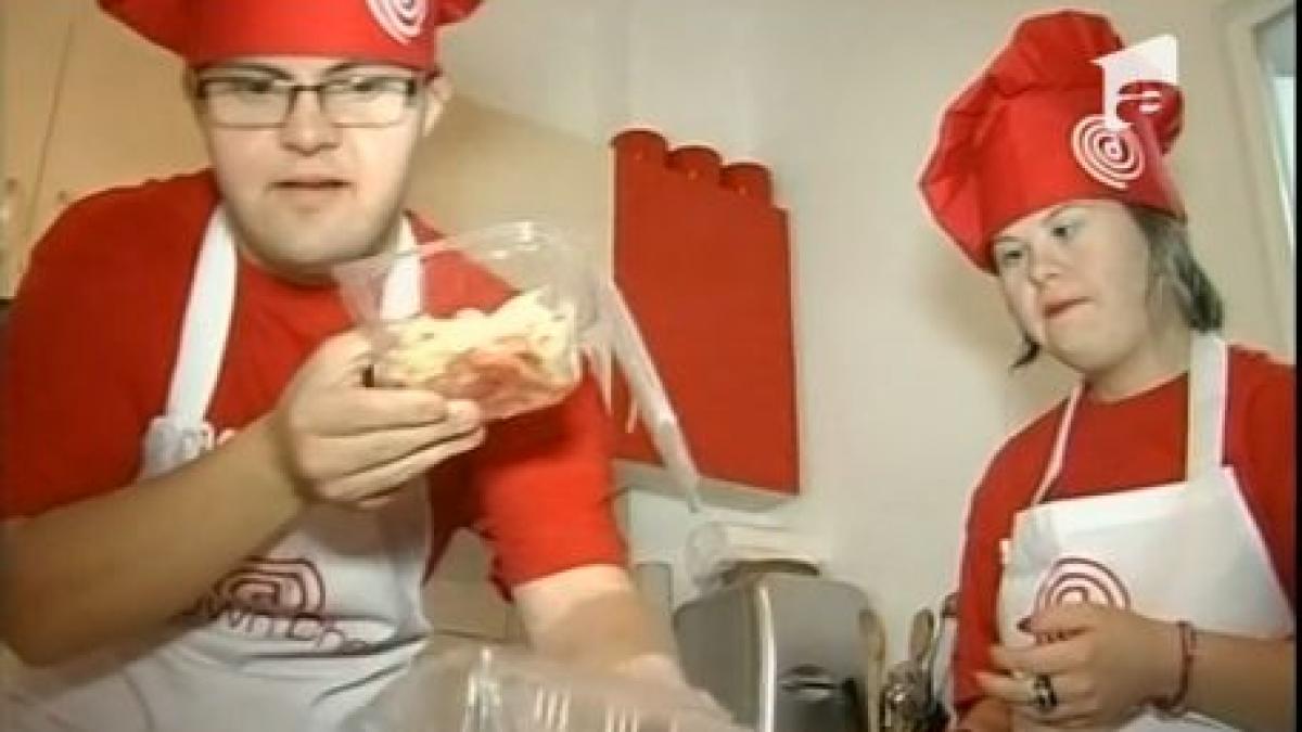 primul restaurant din romania in care vor lucra numai angajati care sufera de sindromul down