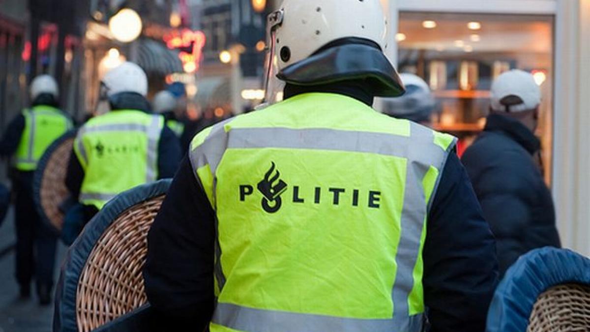 amenintare cu bomba in amsterdam centrul orasului a fost evacuat