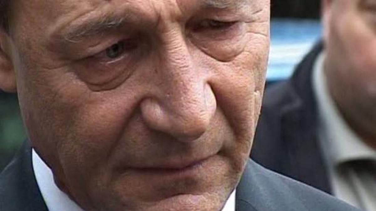 clanul basescu explozie de cazuri penale fratele ginerele fiica si cuscrul probleme cu justitia