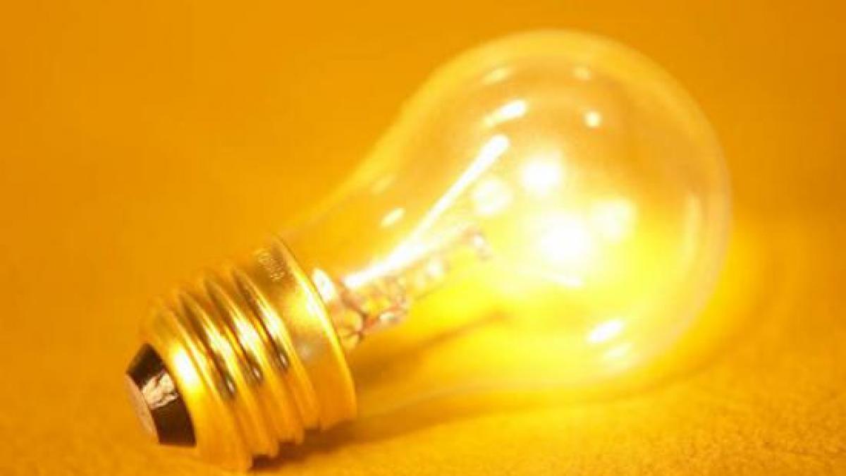 factura la energie electrica pentru consumatorii casnici cu 2 6 mai mica de la 1 iulie