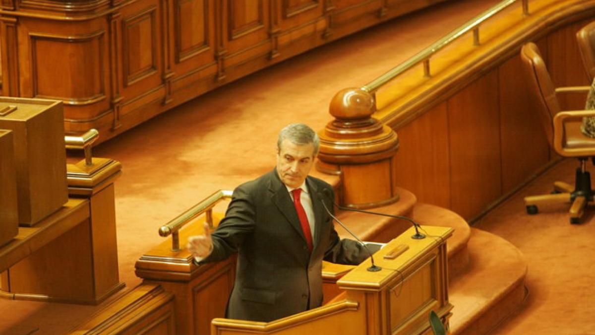 pnl ul s a transformat in teatru de razboi nume mari din partid au plecat alaturi de tariceanu