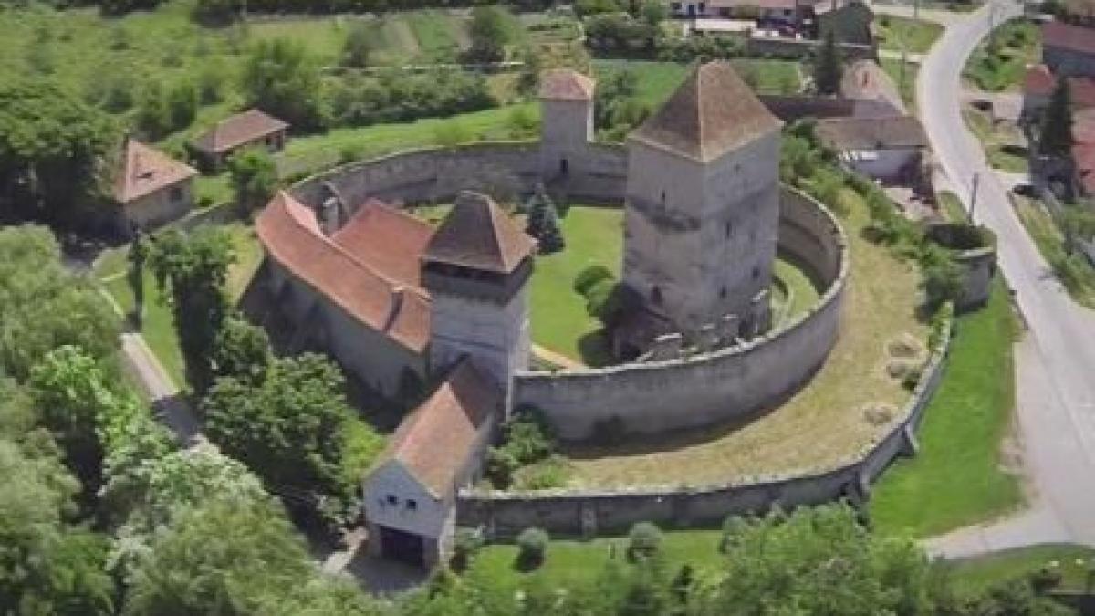 romania la inaltime cetatea de la calnic un loc de poveste inclus in patrimoniul unesco
