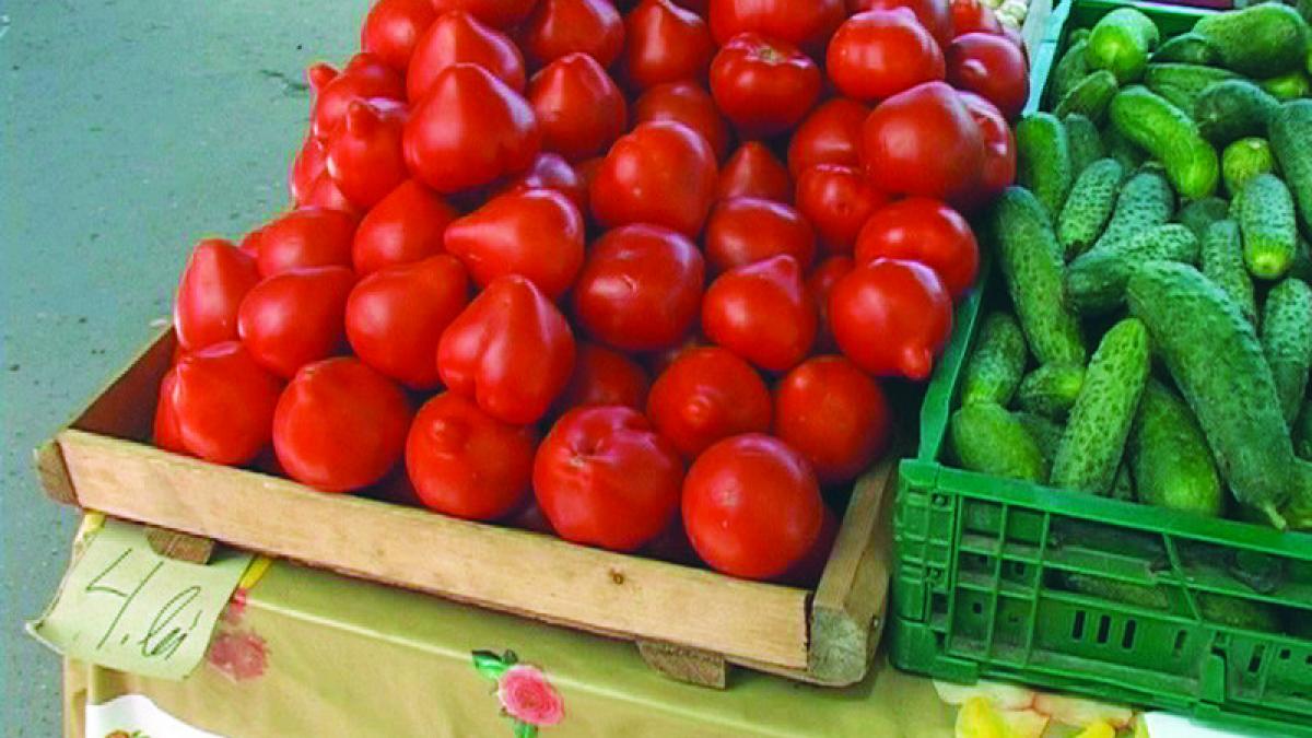 ce pericol ascund rosiile tuguiate care se vand pe tarabe motul este o malformatie a fructului