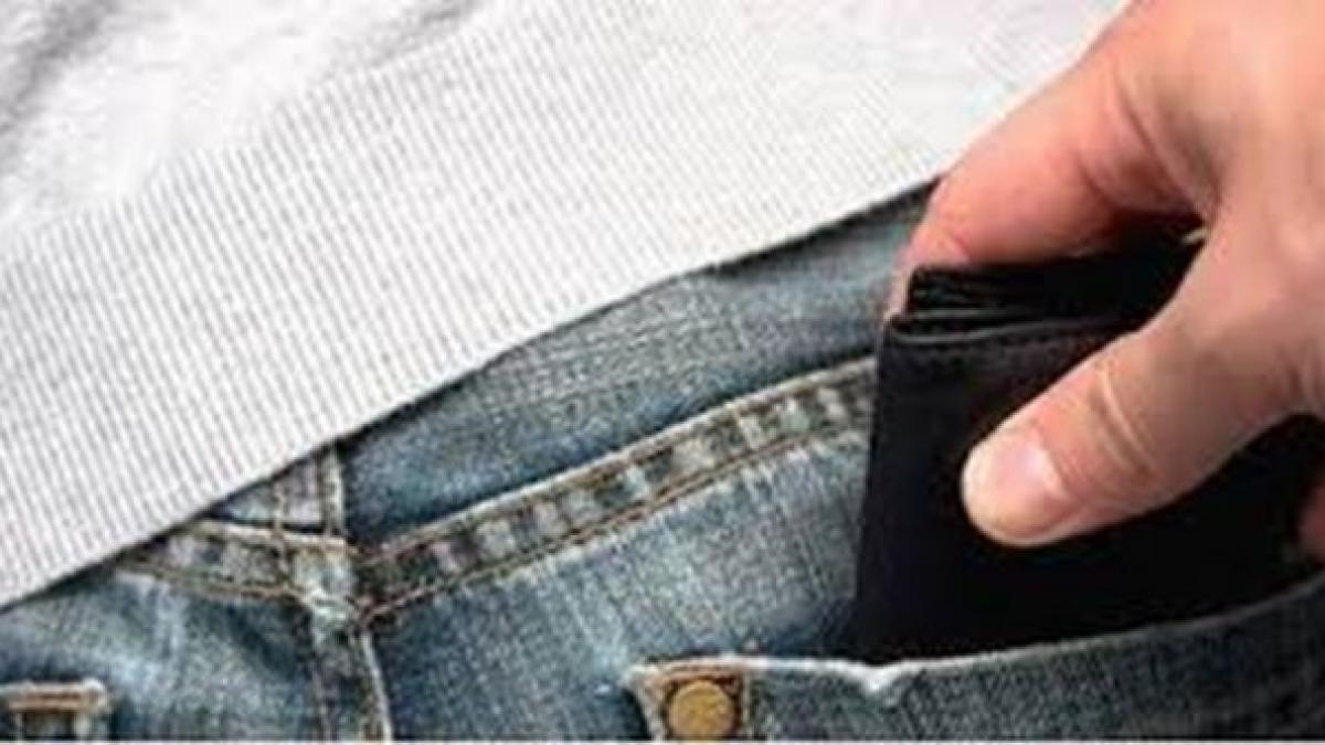 mai multi romi din romania au primit pedepse de pana la opt ani de inchisoare si au obligat copiii