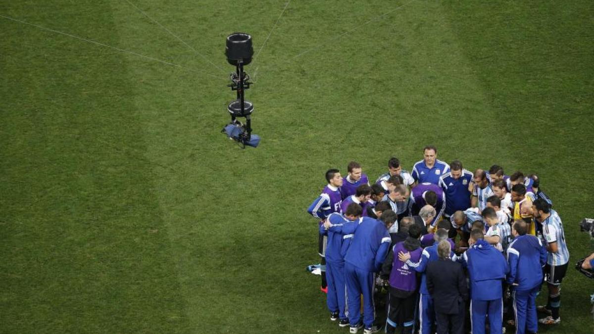 argentina invinge olanda la penaltyuri si se califica in finala cupei mondiale dupa 24 de ani