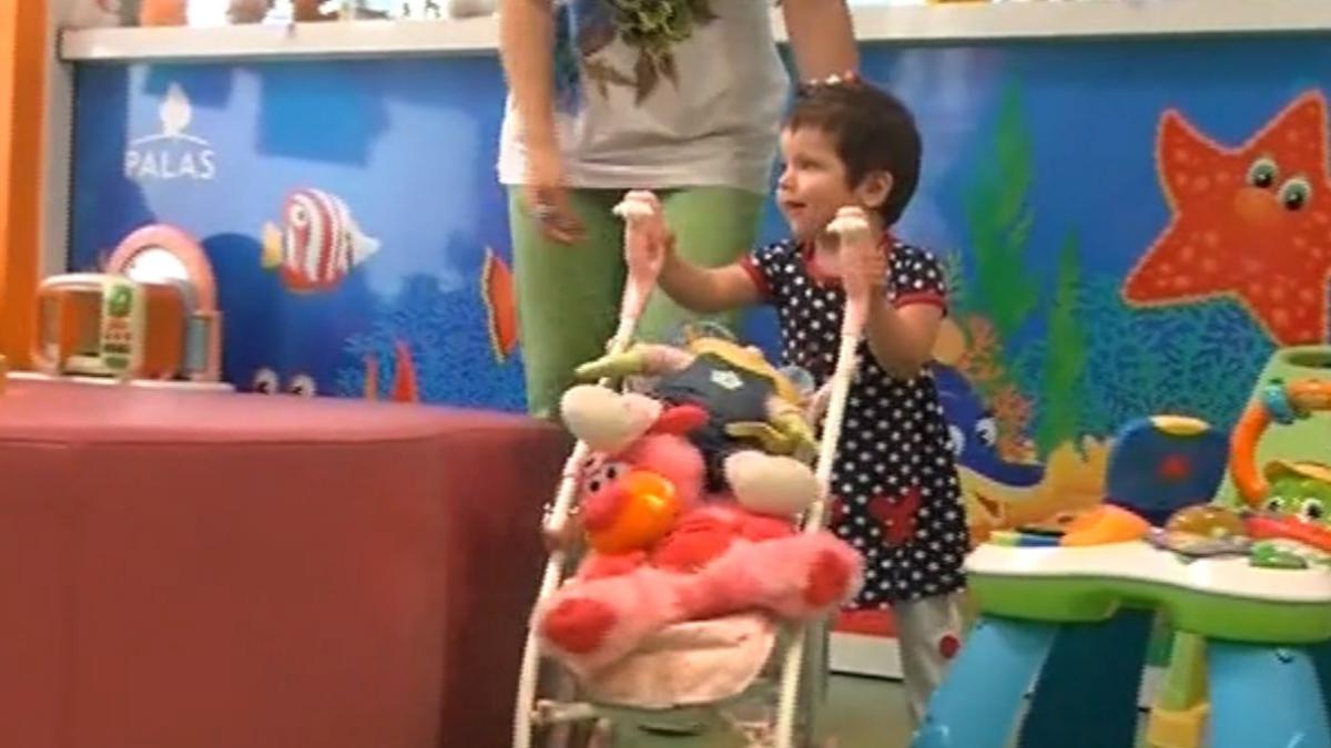 galceava in familie pentru fetita hranita timp de patru ani doar cu apa si pufuleti