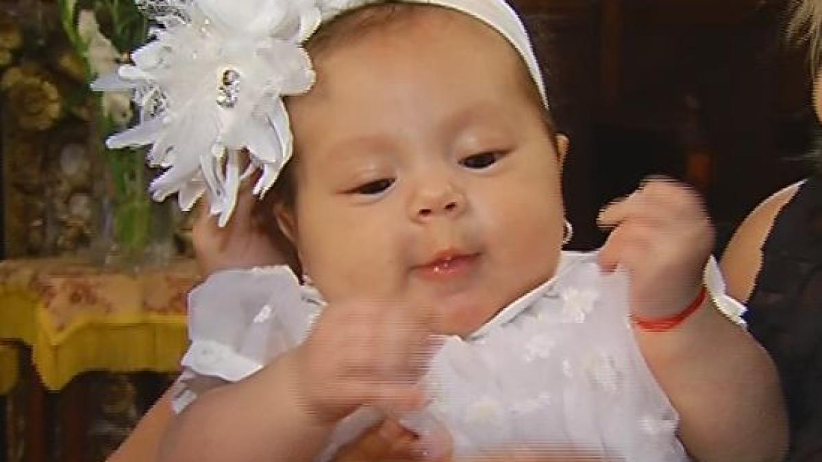 oana stancu si a crestinat fetita maria victoria