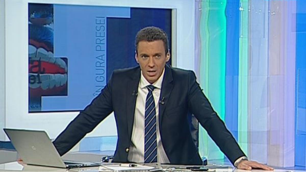 badea ii privesc cu dispret pe astia de la dna care umbla disperati doar doar mai pun mana pe ce