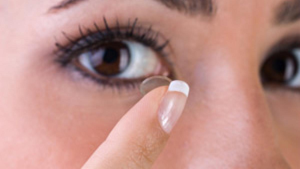 o studenta de 23 de ani a orbit din cauza lentilelor de contact ce greseala grava a facut tanara