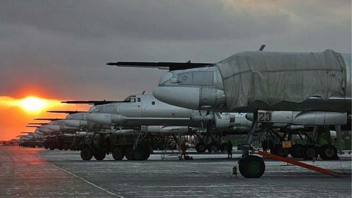 bombardiere strategice ruse simuleaza atacuri navale in marea neagra