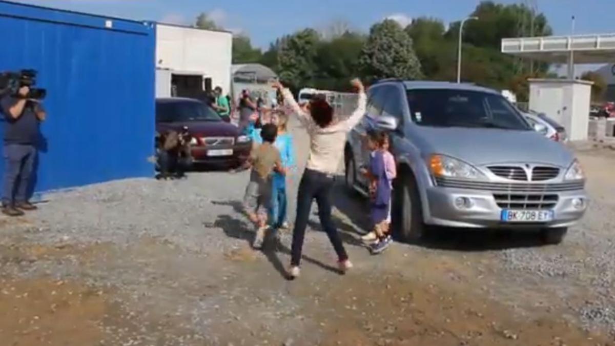 romi alungati dintr o tabara ilegala din belgia cu muzica tehno de dimineata pana seara