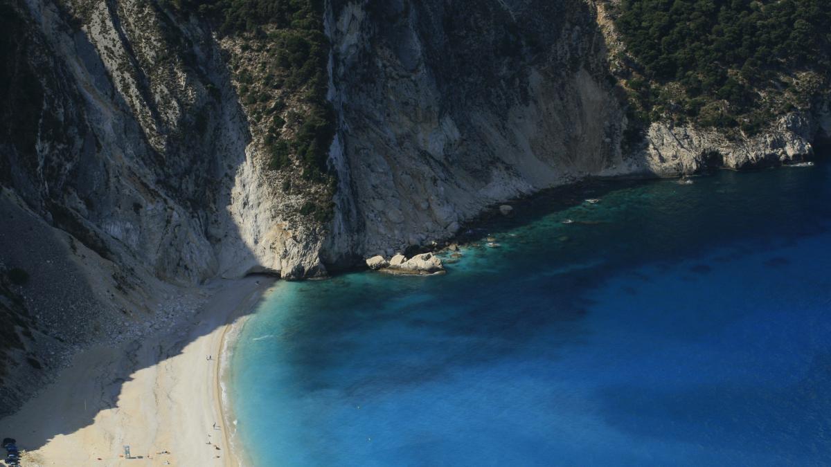 paradisul secret din inima greciei