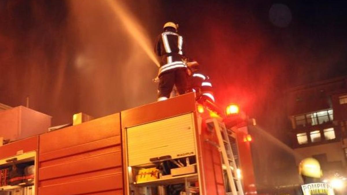 incendiu de proportii in piatra neamt