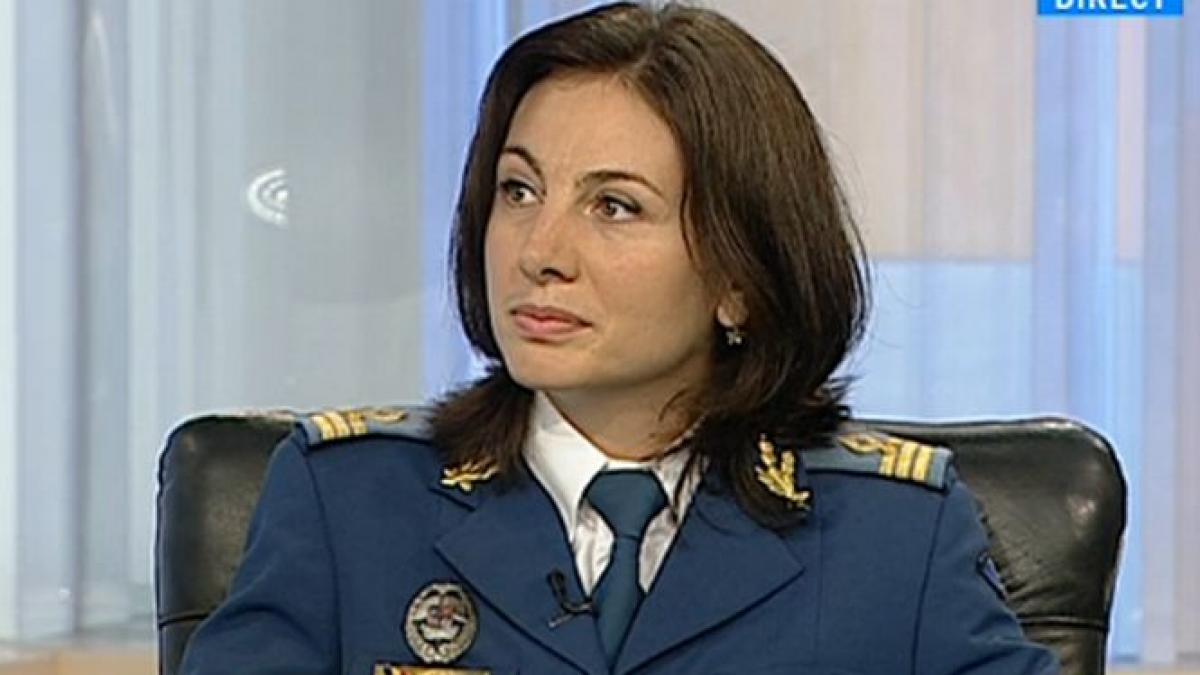 prima femeie pilot de supersonic din romania la emisiunea secvential nu am privit niciodata cu