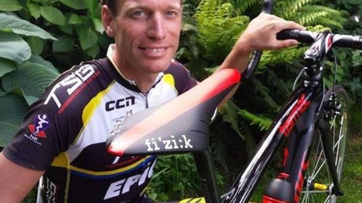 a pacalit de doua ori moartea un olandez trebuia sa se afle la bordul ambelor avioane malaeziene