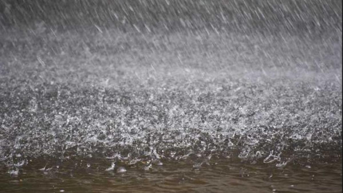 meteorologii au emis cod galben de ploi si vijelii in oltenia transilvania moldova si muntenia