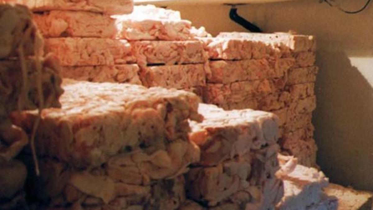 trei azile de batrani din alba si au facut provizii batranii hraniti cu carne expirata de doi ani