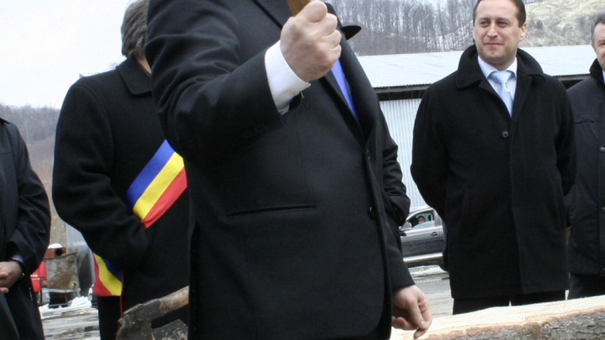 deziluzia optica intoarcerea la topor