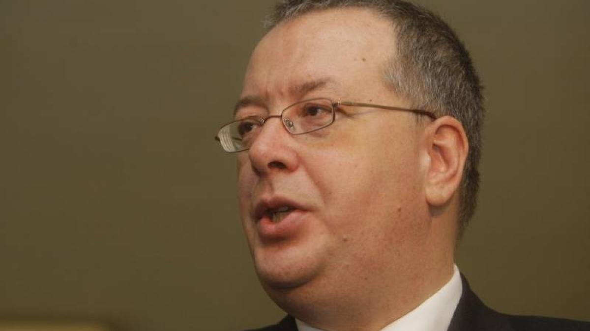 bogdan chirieac simbolul epocii basescu este o pereche de catuse