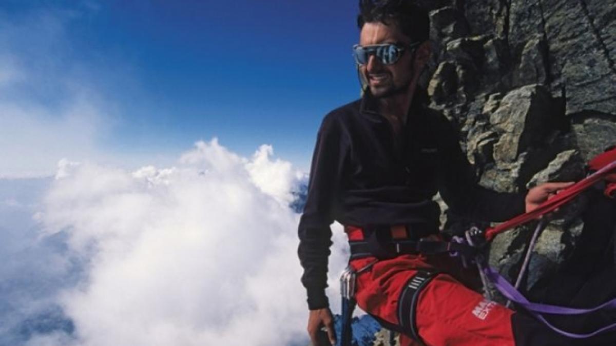 succes pentru alpinistul alex gavan a reusit sa urce broad peak 8 047 de metri fara oxigen