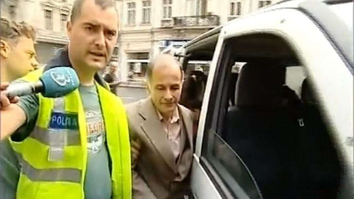 un fost spion retinut pentru ca a abuzat sexual mai multi copii