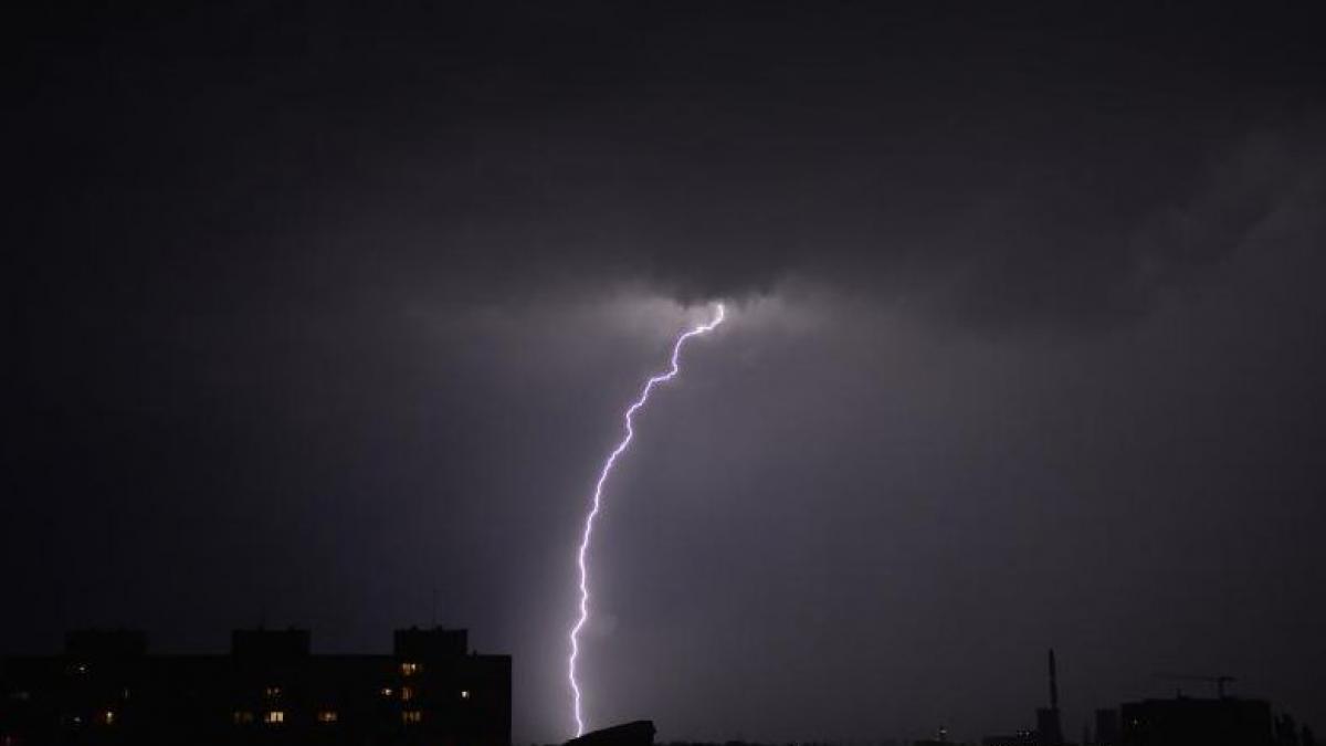 cod portocaliu de ploi si vijelii vezi zonele vizate