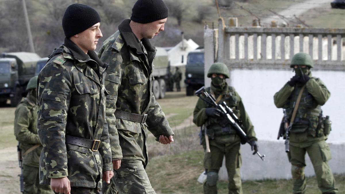 romani chemati la arme sa lupte in razboiul altora ucraina face recrutari masive semn ca luptele