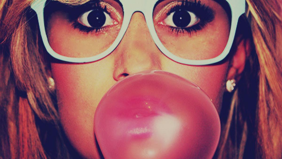 uite cum te ingrasi daca mesteci guma