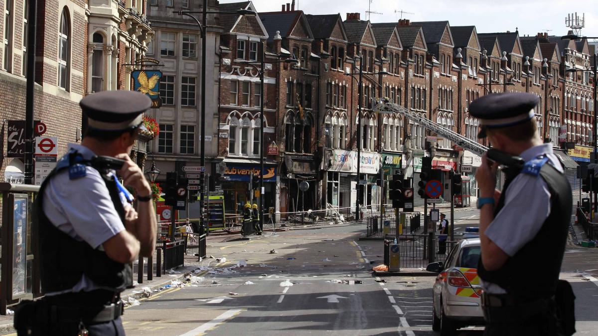 un nou pas inapoi tara in care romanii se inghesuie sa munceasca vrea limitarea imigratiei europene