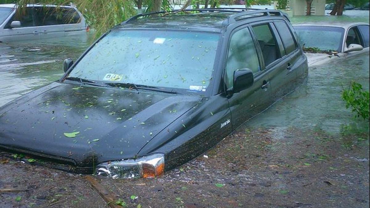 vestul europei lovit de furtuni violente patru oameni au murit in italia