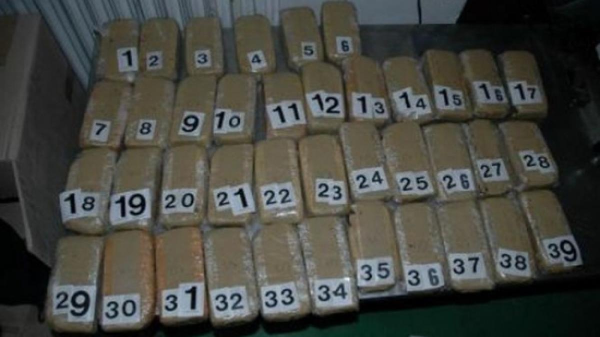 campioane la arte martiale prinse ca faceau trafic de droguri si de persoane