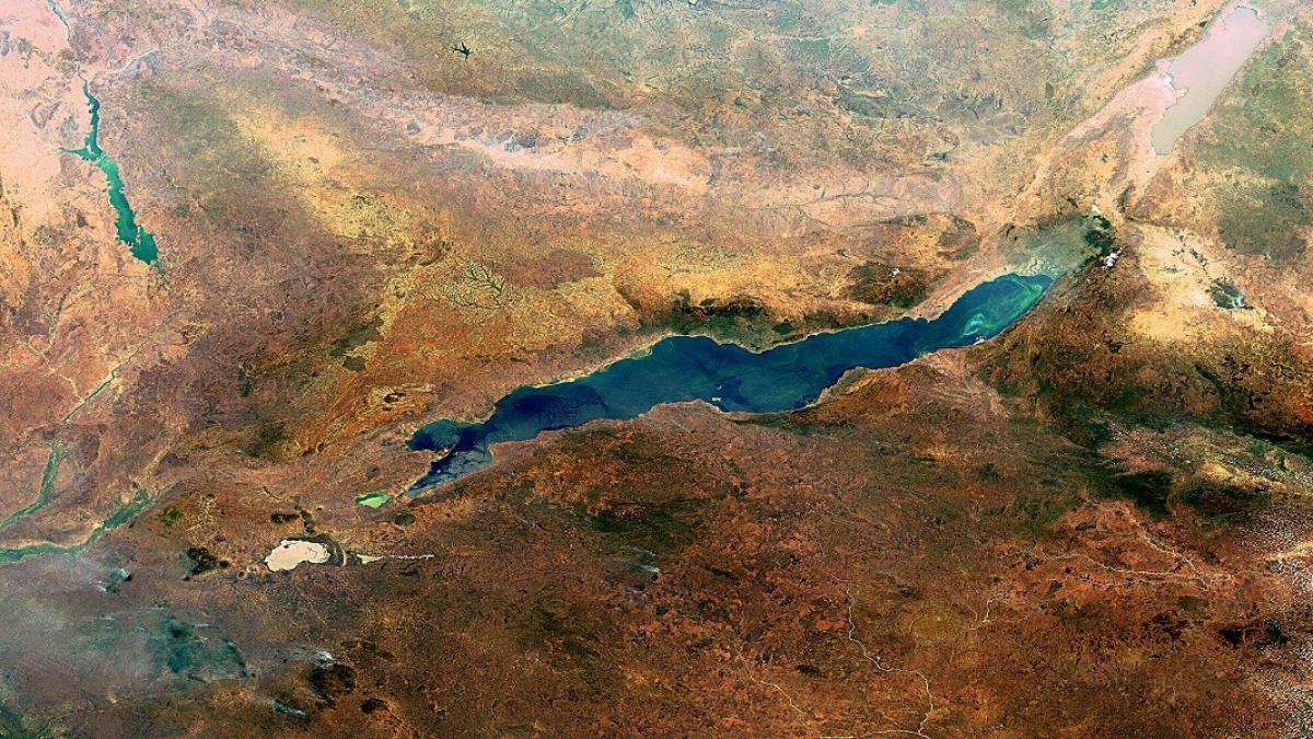 Lake_Malawi_Great_Rift_Valley_large.jpg