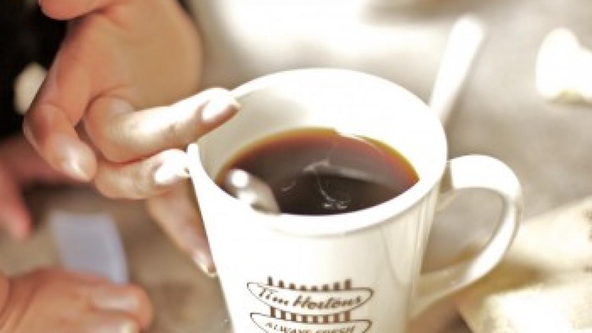 7 obiceiuri nesanatoase care iti fac totusi bine