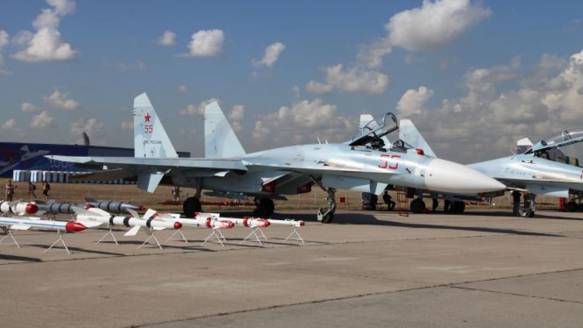 rusia amplaseaza o baza aeriana in belarus aproape de granita cu polonia