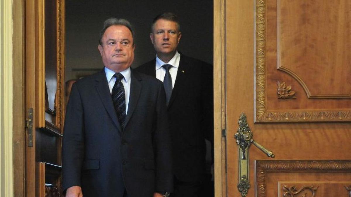 iohannis si blaga atac la basescu domnul presedinte isi pastoreste propriul partid in alegeri si