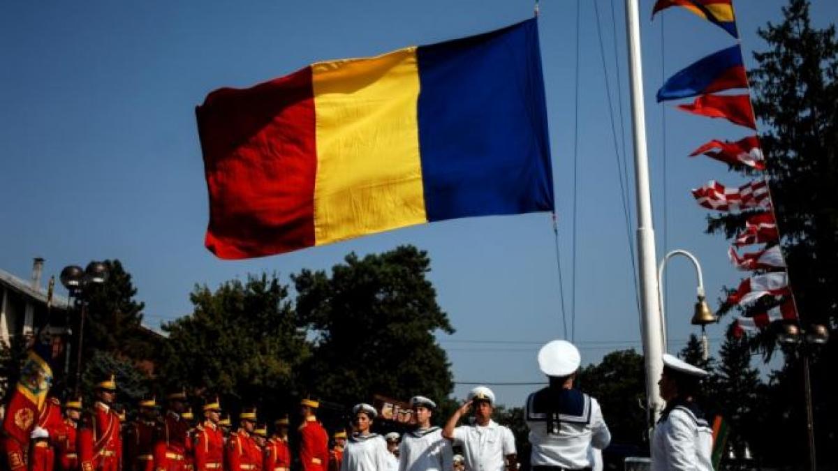 spectacol pe litoral de ziua marinei