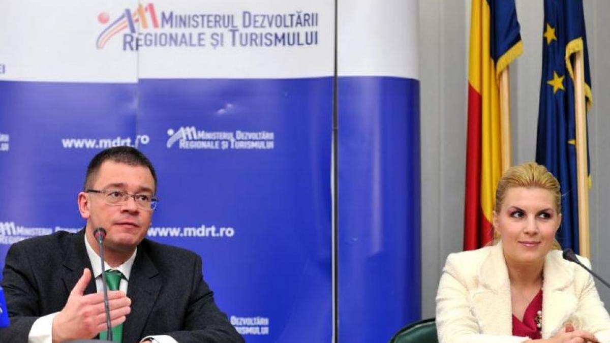 dreapta unita mihai razvan ungureanu o ataca pe elena udrea