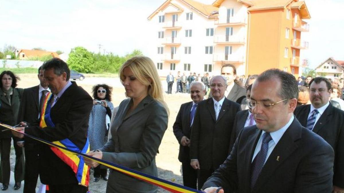 editie de weekend elena udrea a aruncat 1 miliard de lei pentru investitii inutile
