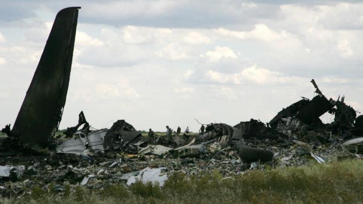 un avion de vanatoare ucrainean a fost doborat de separatisti in lugansk