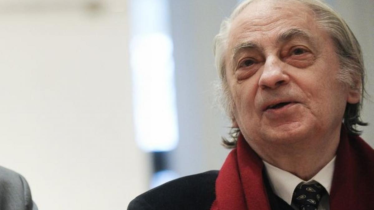 a murit criticul de arta dan haulica