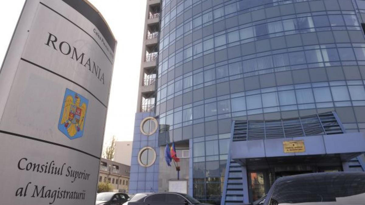 cum scoate csm judecatorii incomozi din sistem