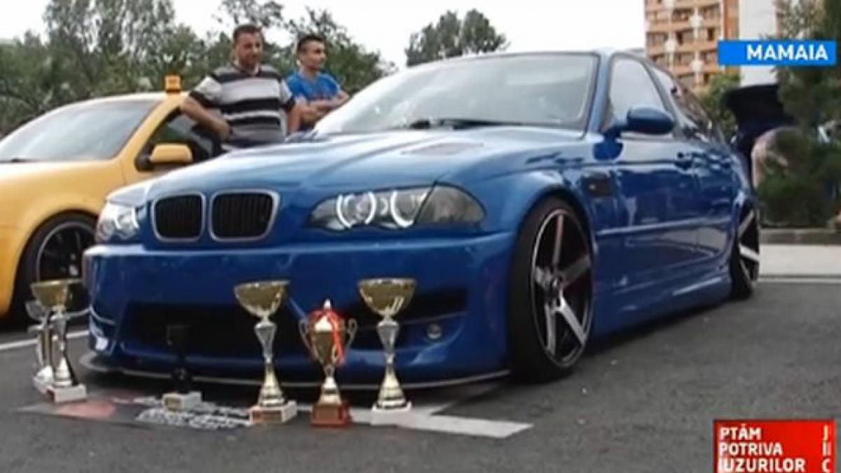 expozitie de masini tunate pe litoral