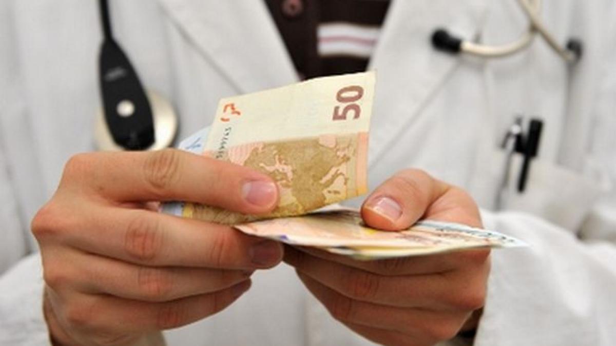 ancheta de amploare la iasi zeci de medici si aproape 10 000 de pacienti audiati intr un proces