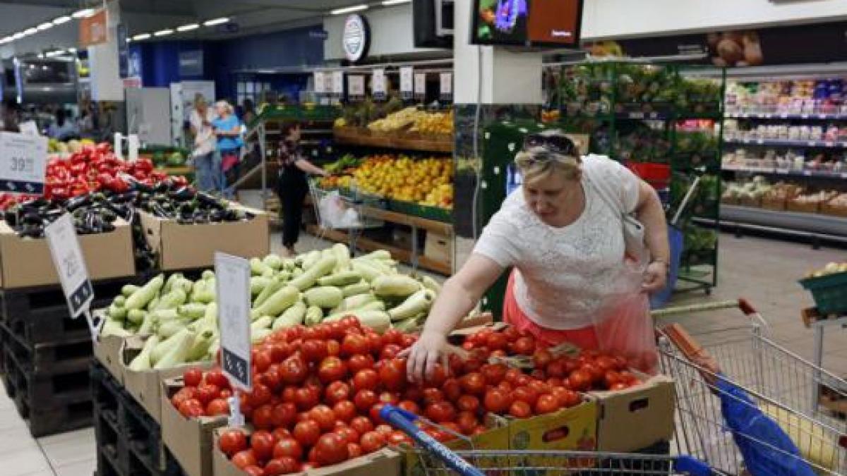 embargoul impus de rusia asupra produselor alimentare din occident ii afecteaza chiar pe rusi